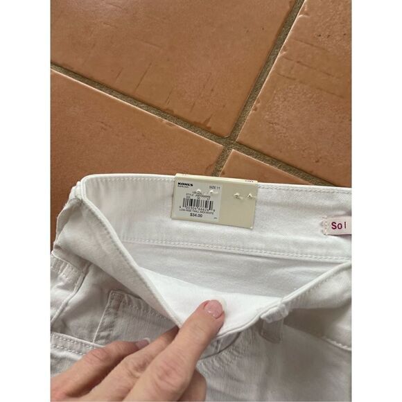 NWT Sage geeen SO distressed shorts from Kohls, size 11 - Picture 4 of 5